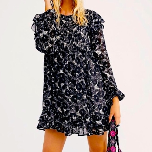 FREE PEOPLE BOHO RUFFLES BABYDOLL MINI DRESS IN BLACK WHITE FLORAL PRINT SZ S,M - Picture 5 of 15